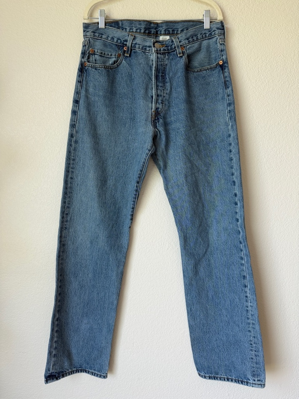 Levi’s 501 Button Fly Jeans 34x32 Light Wash Straight Leg Men’s Classic Denim